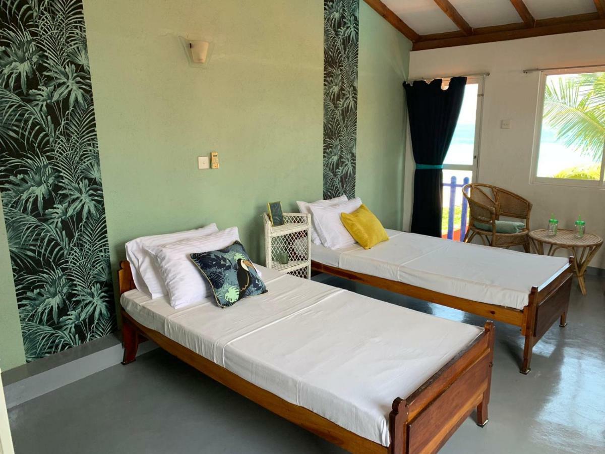 Airy Dale Villa And Guesthouse Амбаланґода Екстер'єр фото